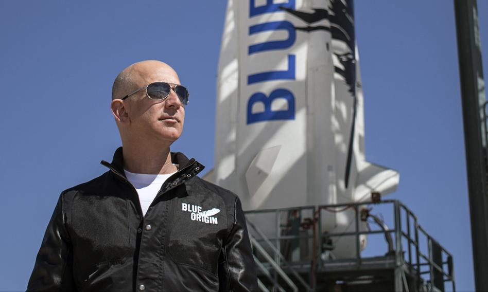 Jeff Bezos poleciał w kosmos. Rywalizacja miliarderów nabiera rumieńców