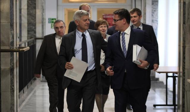 Część klubów zgłosiła już kandydatów do RPP; PiS jeszcze nie