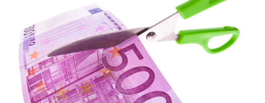 Francuzi tną świadczenia socjalne dla najbogatszych rodzin
