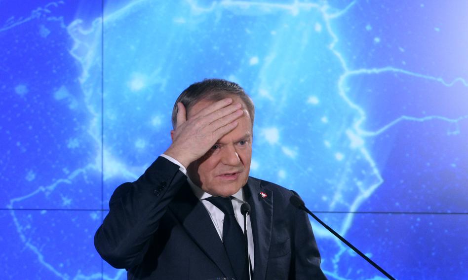 Nawrocki gra polityką migracyjną. Tusk: PiS wpuszczał migrantów bez kontroli, a teraz kłamie