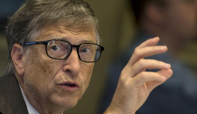 Bill Gates wspiera FBI w walce z Apple?
