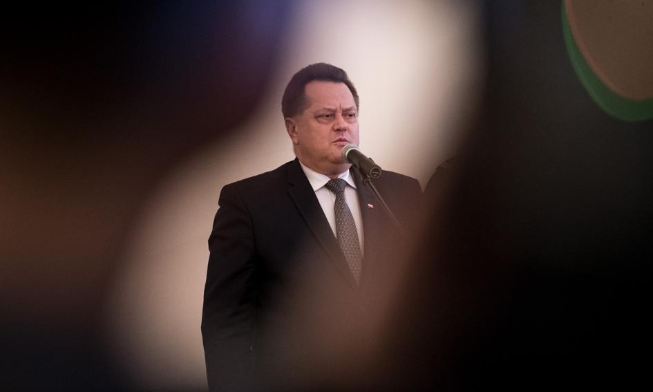 Kara grzywny dla internauty za groźby wobec wiceministra Zielińskiego