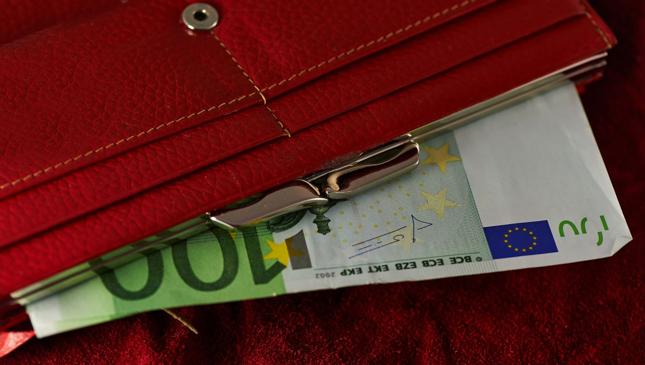 Płaca minimalna w Unii Europejskiej waha się od 194 euro do 1923 euro na miesiąc
