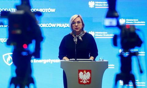 Minister Moskwa grozi palcem. "Za niestosowanie cen zamrożonych grożą kary"