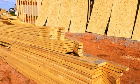 Sklejka udawała towar z Kazachstanu. Prokuratura ujawnia kulisy