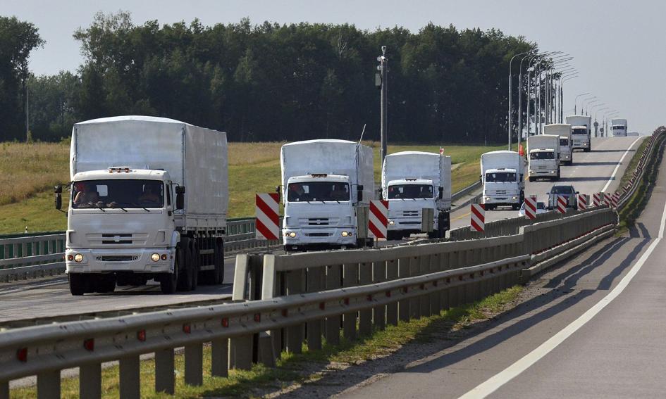 Rosja: białe ciężarówki ruszyły ku granicy?