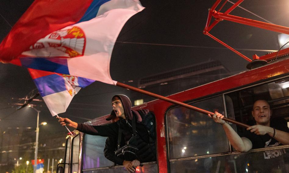 Historyczny przełom w Serbii: Opozycyjna "Lista Studencka" zdobywa bezwzględną większość