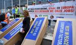 Trumny przed siedzibą Komisji Europejskiej. Hutnicy: Import z Azji zabija nasz przemysł
