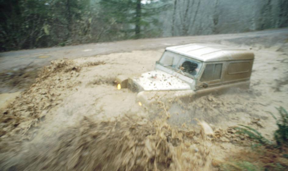 USA: ponad 86 tys. osób wystąpiło o pomoc federalną po powodziach w Luizjanie
