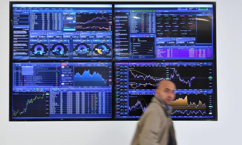 Jeden z tańszych brokerów wypowiedział umowy klientom. XTB komentuje rynkowe doniesienia