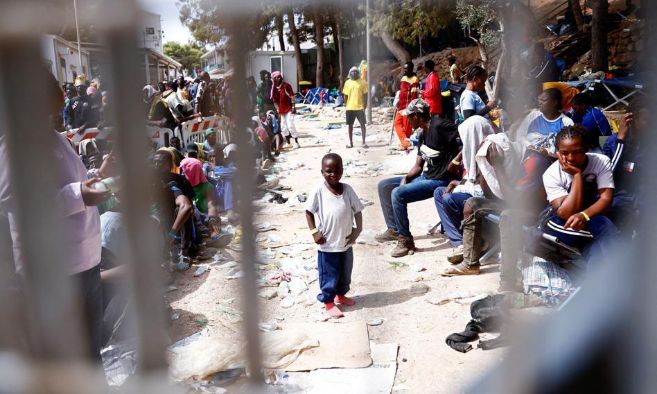 Duży napływ migrantów na wyspę Lampedusa