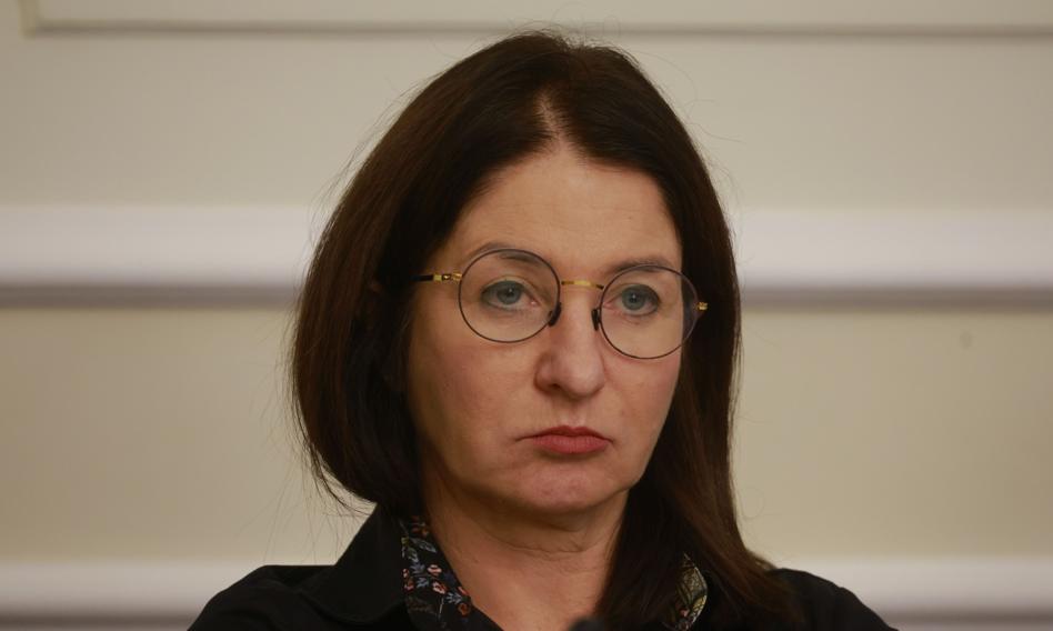 Szefowa komisji ds. pedofilii przyznała sobie nagrodę bez uprawnień. Posłowie chcą wyjaśnień