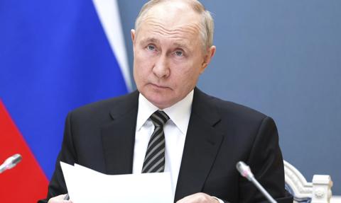 Reuters: Putin jest gotowy wstrzymać walki i zamrozić wojnę w Ukrainie