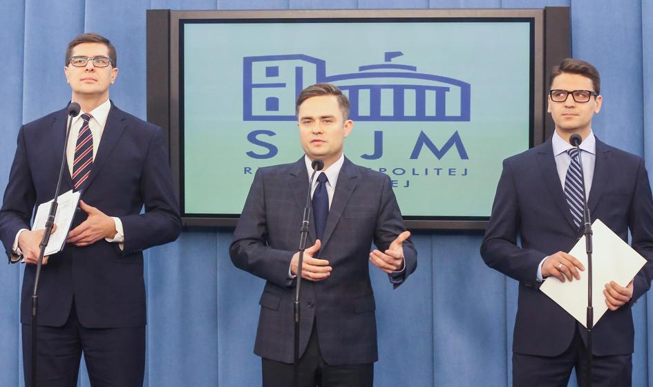 Posłowie chcą zwrócić pieniądze za podróże