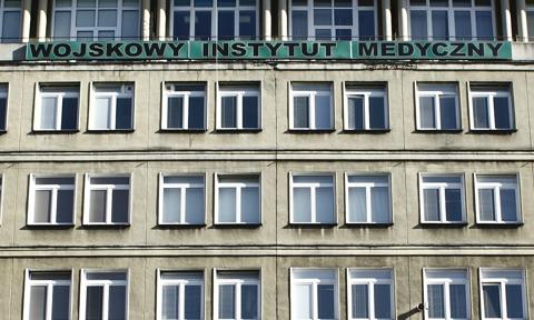 Wojskowi opracowali nowoczesne opatrunki, będą produkowane w Polsce