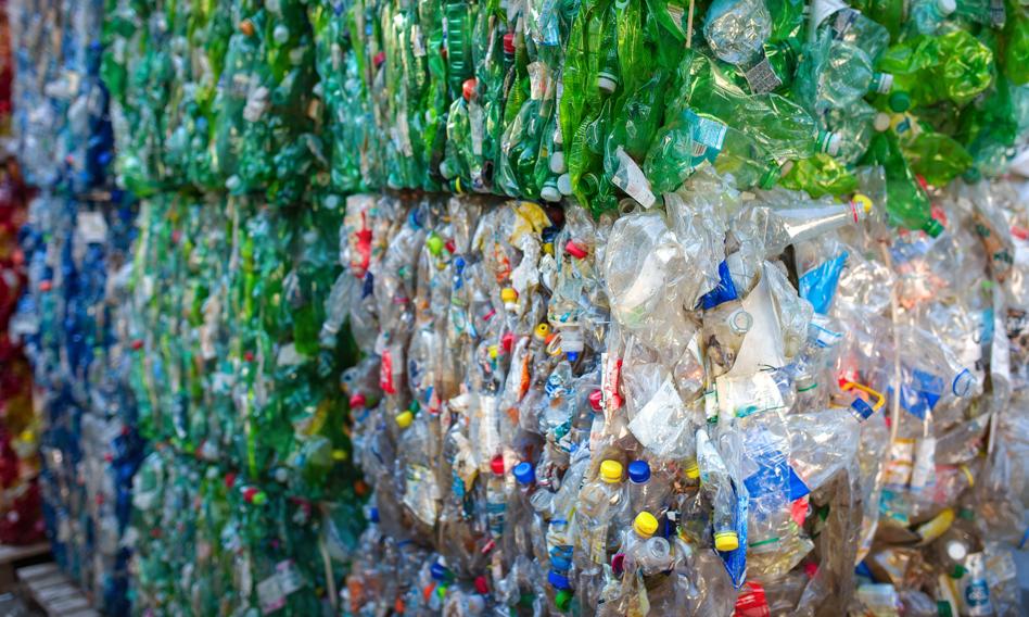 Polska zapłaci niższy podatek od plastiku