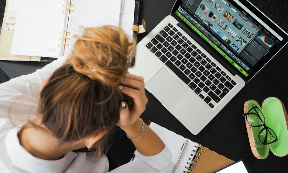 2 dni w biurze, 3 dni w domu. Najnowszy raport o pracy zdalnej w UE