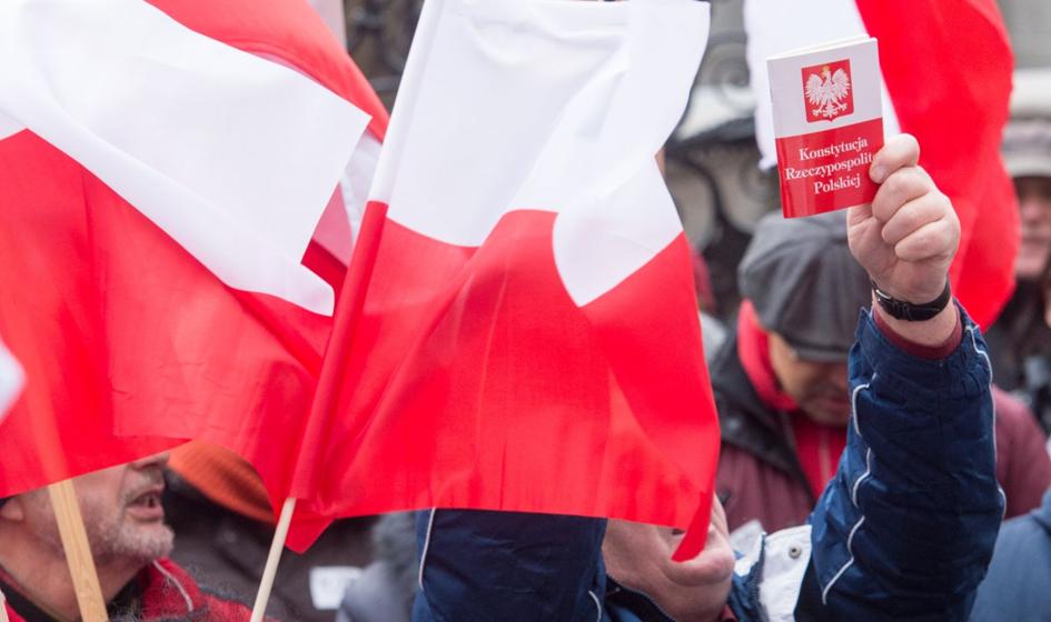Manifestacje KOD przeciw ustawie o radiofonii i telewizji