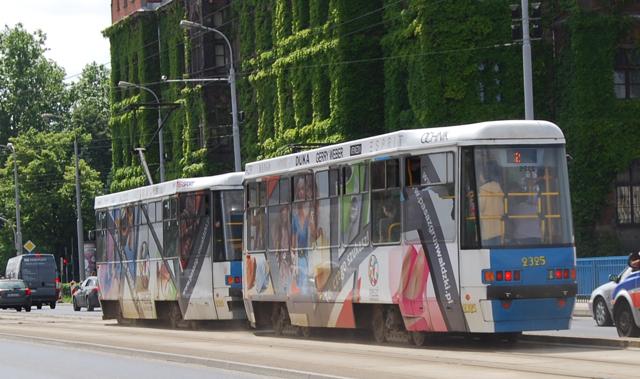 Deszcz pieniędzy na tramwaje