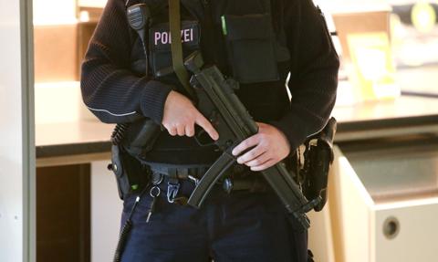Koniec obławy w Berlinie. Zamachowiec z Parady Równości zastrzelony przez policję