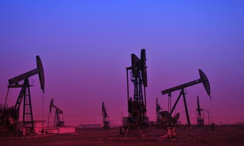 Ceny ropy w lekko w górę. Inwestorzy monitorują rozmowy nuklearne USA-Iran