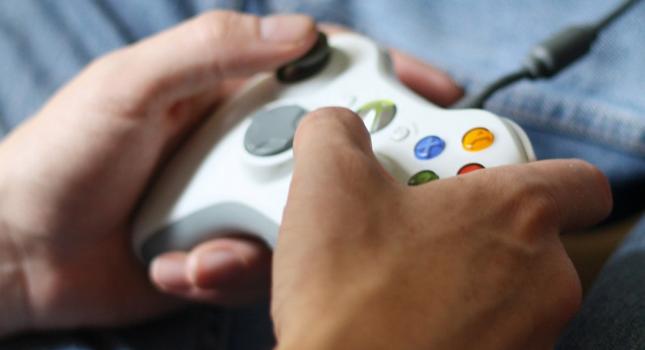 PS4 czy Xbox One: jaką konsolę do gier wybrać?