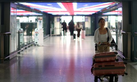 Chaos na brytyjskich lotniskach potrwa rok lub dłużej. Prognozuje szef Heathrow
