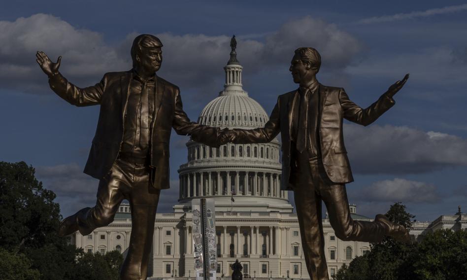 Epstein miał oferować Rosjanom &quot;lepiej zrozumieć Trumpa&quot;