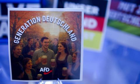 "Pokolenie Niemcy". AfD zainaugurowała nową młodzieżówkę - w atmosferze wielotysięcznych protestów