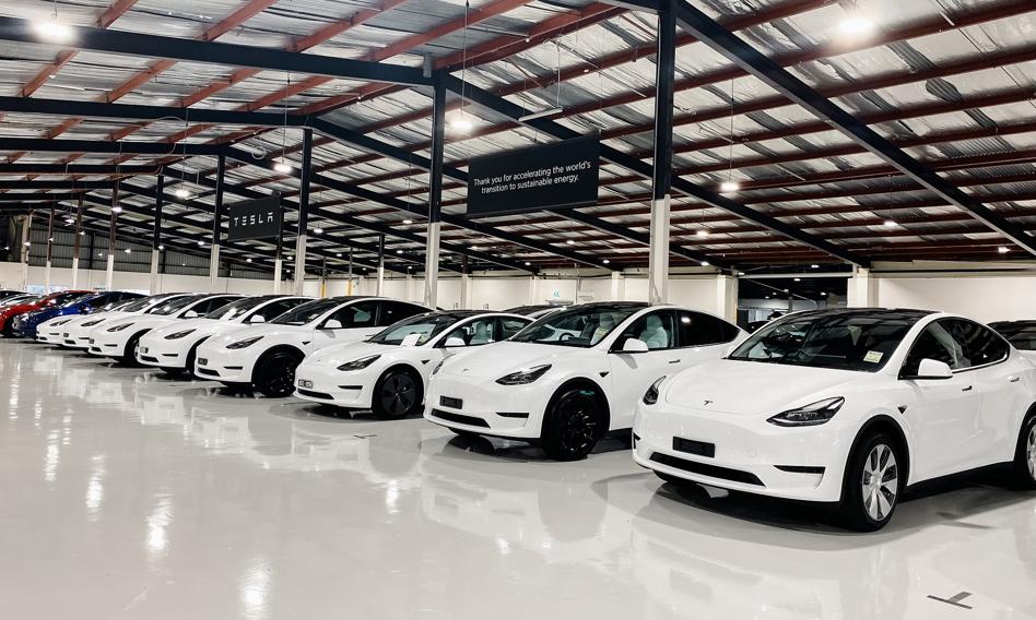 Tesla nie dowozi i kurs pogłębia dołki. W rankingu gigaspółek spada coraz niżej