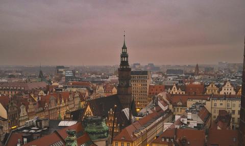 Uderzenie CBA na Dolnym Śląsku. Zabezpieczają dokumenty w klubie Śląsk Wrocław