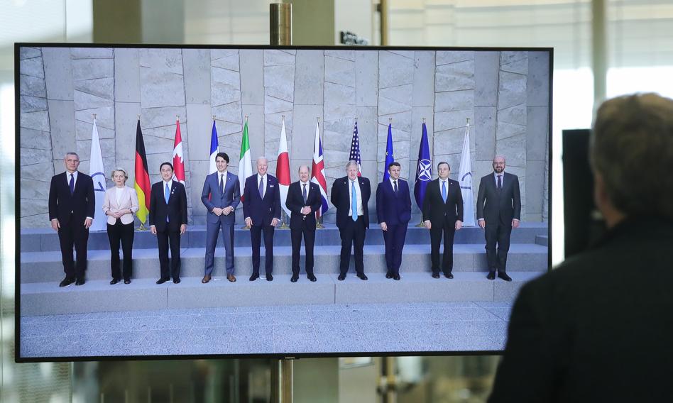 Państwa G7 ostrzegają Rosję przed użyciem broni masowego rażenia