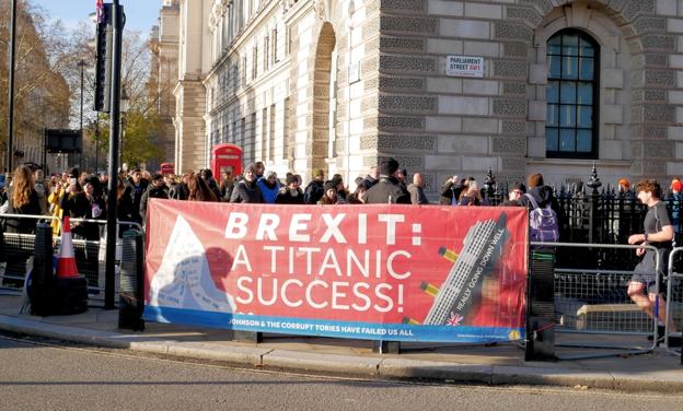 Twarde lądowanie Wielkiej Brytanii. „Najbardziej na brexicie stracili ci, którzy za nim głosowali”