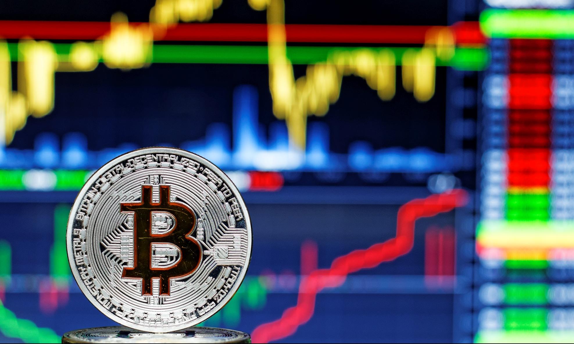 Bitcoin najdroższy od ponad roku. Kurs powyżej 9000 USD - Bankier.pl