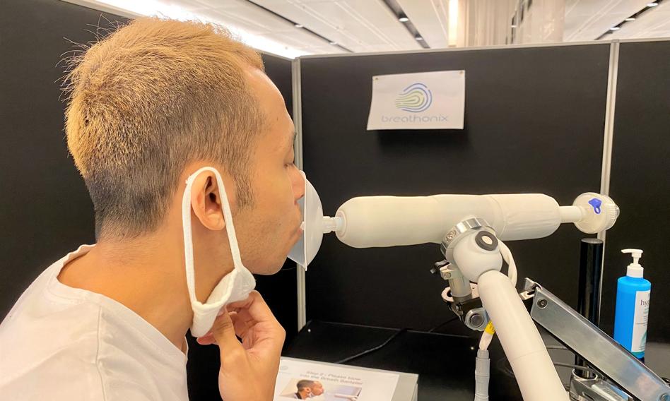 Zatwierdzono tester oddechu wykrywający koronawirusa. Wynik po minucie