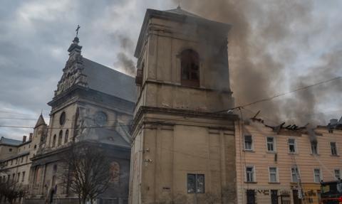 Rosyjskie drony niszczą historyczny Lwów. Kijów uderza w UNESCO: „Haniebna reakcja”