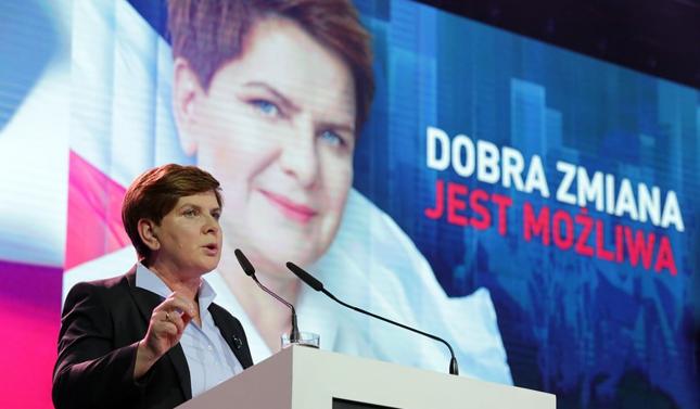 Beata Szydło mówiła w Sejmie, że takie rozwiązanie dałoby budżetowi 5 miliardów złotych rocznie
