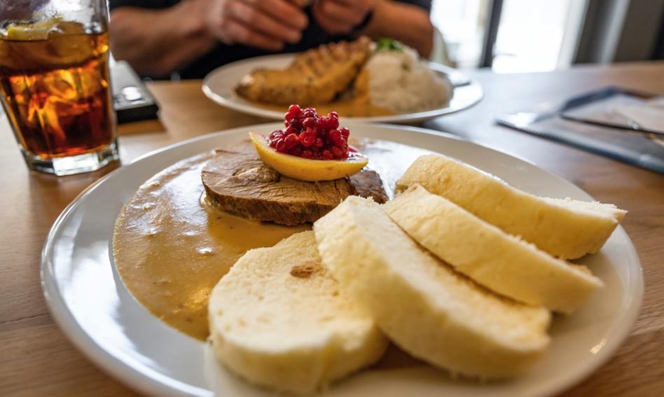 Czeskie hospody tracą klientów. Rośnie popularność piwa bezalkoholowego