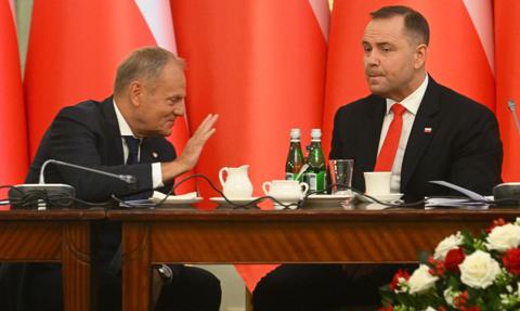 "Wiatraki będą powstawały. Są sposoby". Tusk nazywa weto prezydenta mało skutecznym