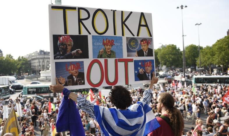 Grecy w referendum odrzucili warunki pomocy międzynarodowej