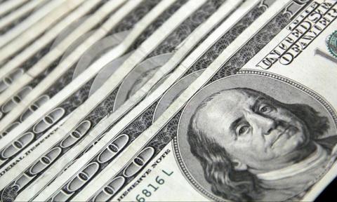 Dolar odbija od 8-letniego dna. Frank niemal rekordowo mocny
