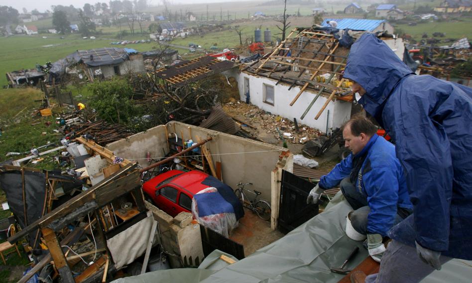 Tornado w Balcarzowicach. Poszkodowani mogą już otrzymać pierwsze zasiłki