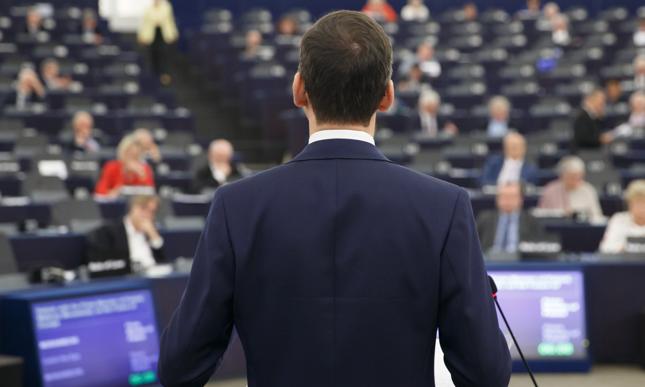 Morawiecki: Polska nie przyjmie żadnych uchodźców