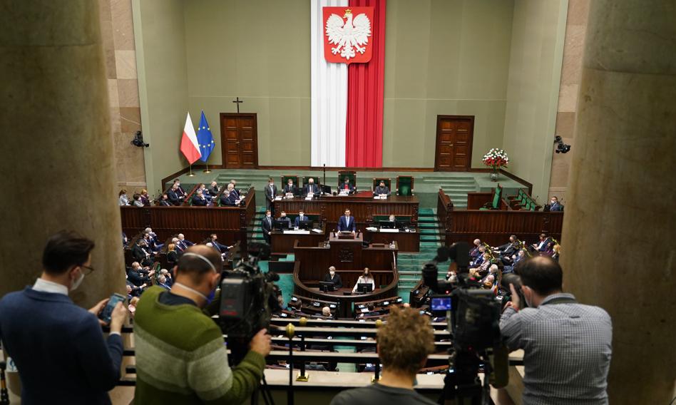 Morawiecki w Sejmie: Ukraina walczy dziś o wolność całej Europy