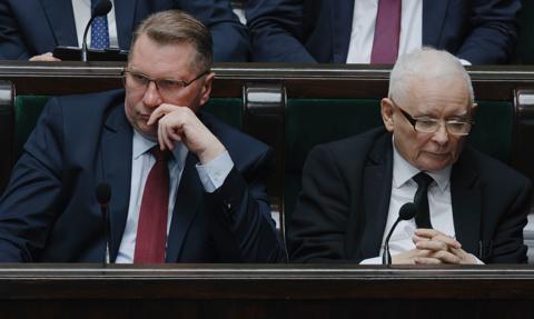800+ to dla PiS za mało. Proponują podwyżkę z każdym kolejnym dzieckiem