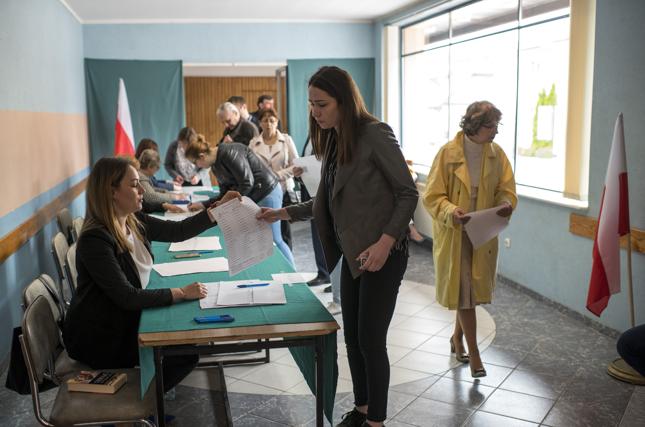 W Obwodowej Komisji Wyborczej nr 5 w Suchowoli, która jest geograficznym środkiem Europy najwięcej ludzi głosowało po mszy św.