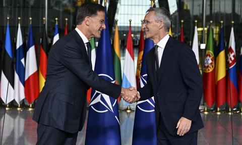 Rutte przejął funkcję sekretarza generalnego NATO z rąk Stoltenberga