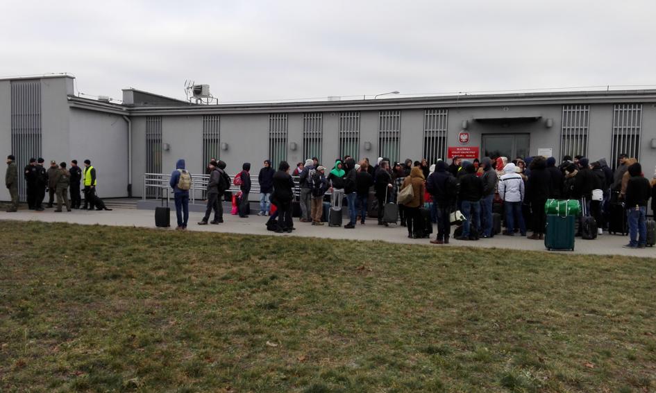 Lotnisko w Modlinie obsłużyło ponad 718 tys. pasażerów w pierwszym kwartale 2019