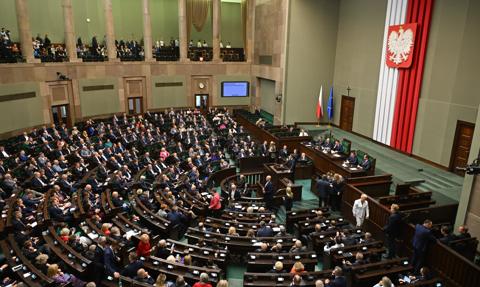 One in, one out? Deregulacja przepisów tylko na papierze