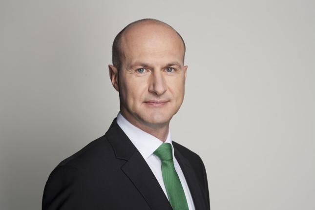 Prezesem fintechu jest Marcin Bednarek, który z polskim rynkiem funduszy związany jest od kilkunastu lat – w latach 2007-2017 pełnił funkcję wiceprezesa zarządu BPH TFI i odpowiadał za produkty, sprzedaż i marketing.